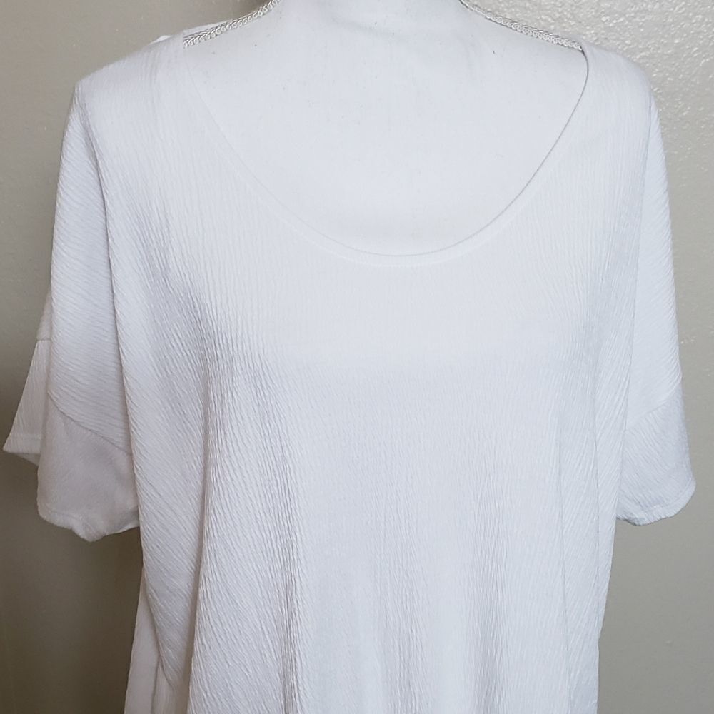 Long white blouse 
